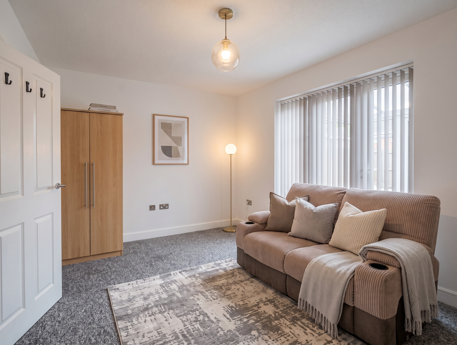 Spacious 4-Bedroom Family Home in Miles Platting, Manchester